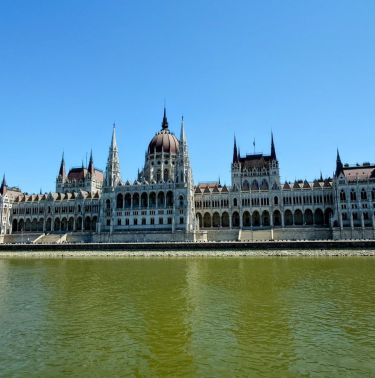 Речен круиз По синия Дунав - Сърбия, Унгария, Словакия, Австрия 01.04.2026