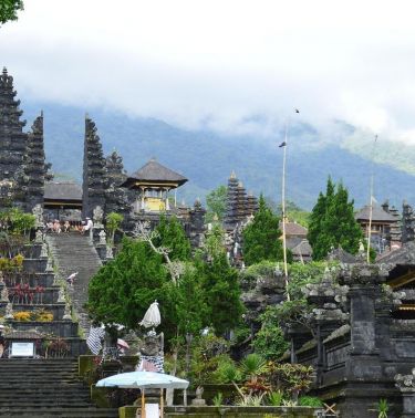 БАЛИ - ОСТРОВЪТ НА БОГОВЕТЕ - 10 нощувки - полет от София 